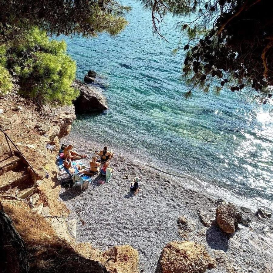 Guesthouse Aggelos Porto Germeno ภายนอก รูปภาพ