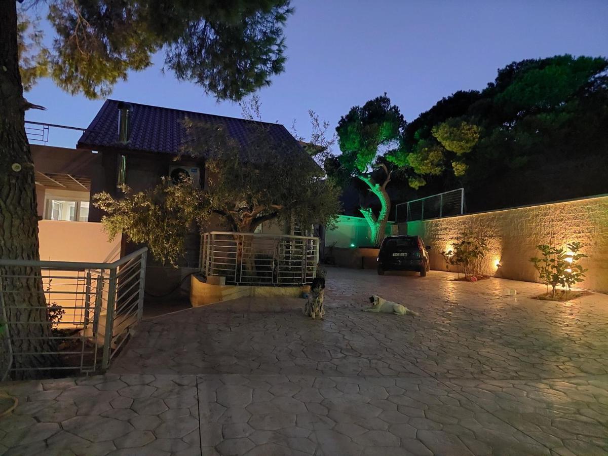 Guesthouse Aggelos Porto Germeno ภายนอก รูปภาพ